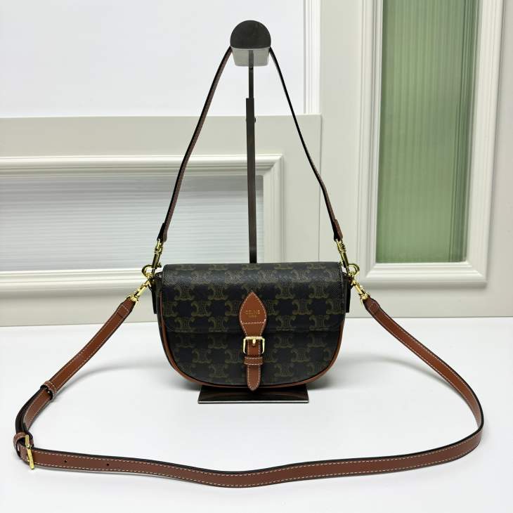 Picture of Celine Handbags _SKUfw225666943fw